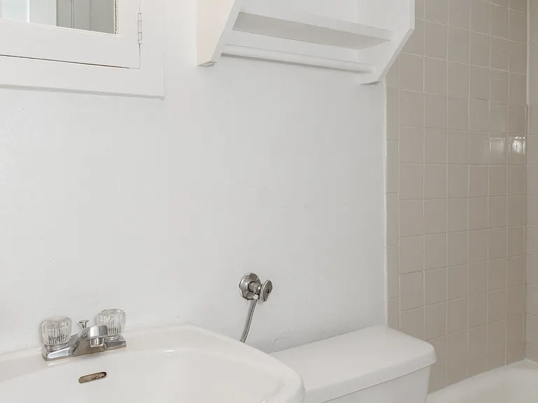 815 N Sherman St — Photo 15