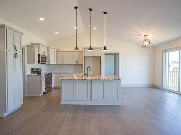 4th image of 304 Shiloh Rose Pkwy NW