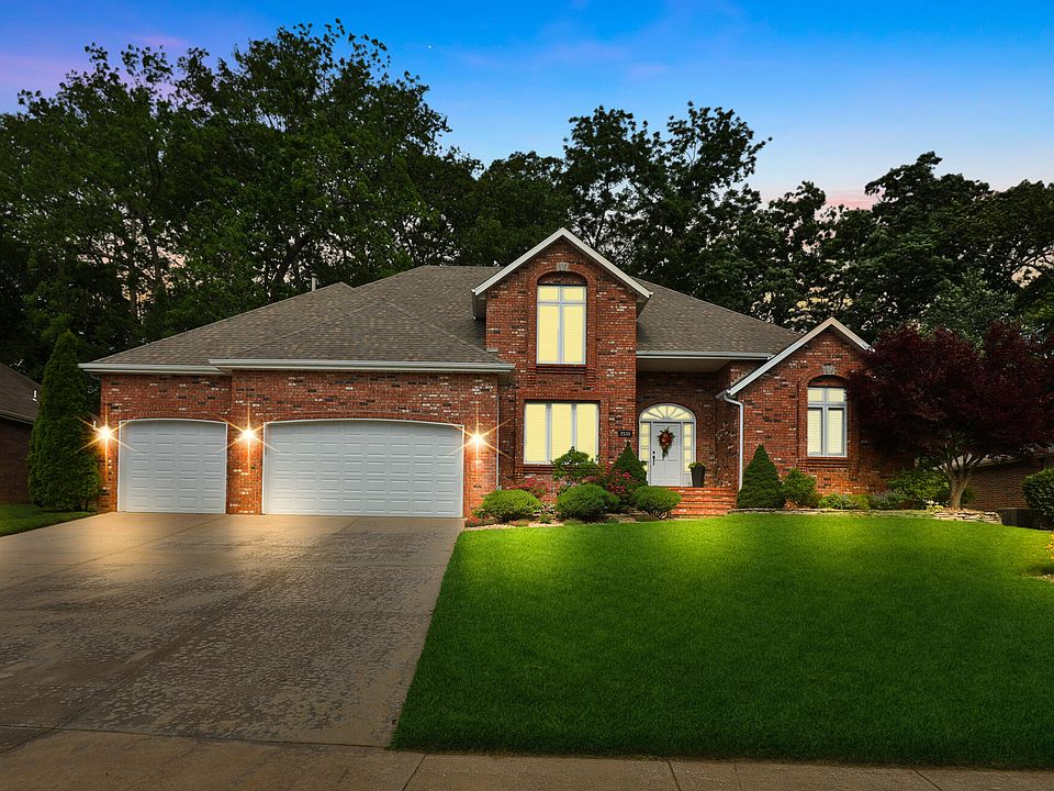 2539 S Forrest Heights Avenue, Springfield, MO 65809 | Zillow