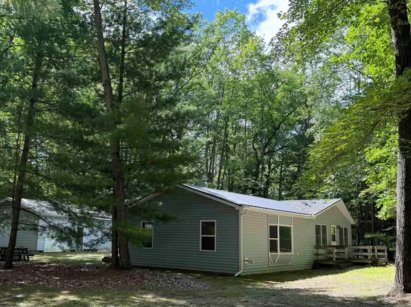 4855 Bullard Ave, Hale, MI 48739