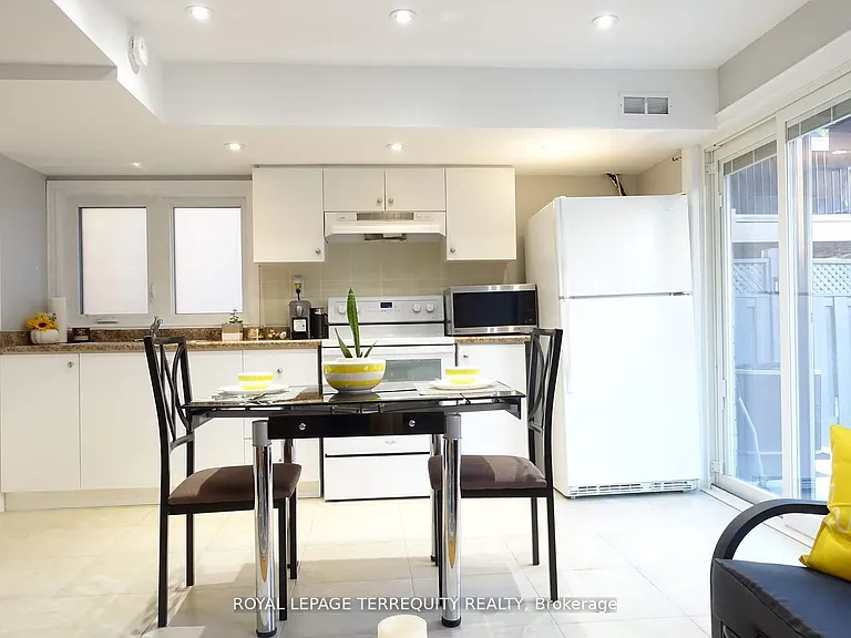 35 Gina Dr #BASEMENT — Photo 6