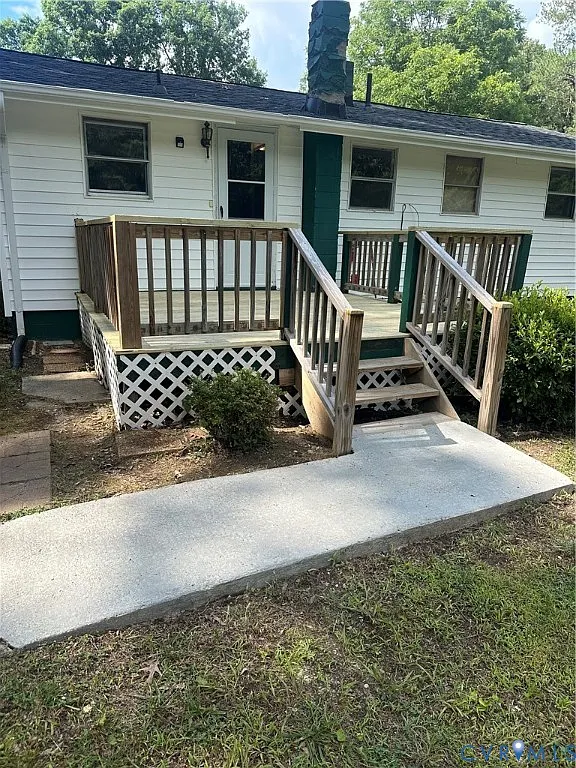 3 bed, 1.0 bath, 912 sqft, $1,550 — Photo 4