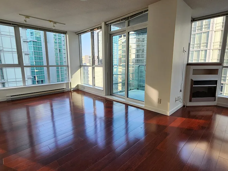 1189 Melville St #1203 — Photo 3