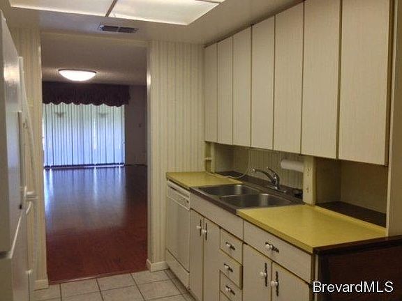 4th image of 2864 Demaret Dr