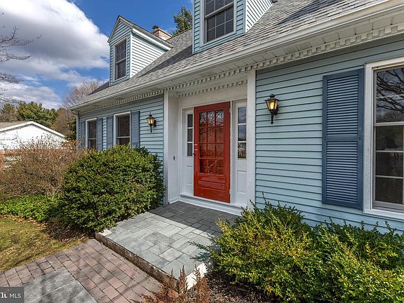 5th image of 501 W Hubler Rd