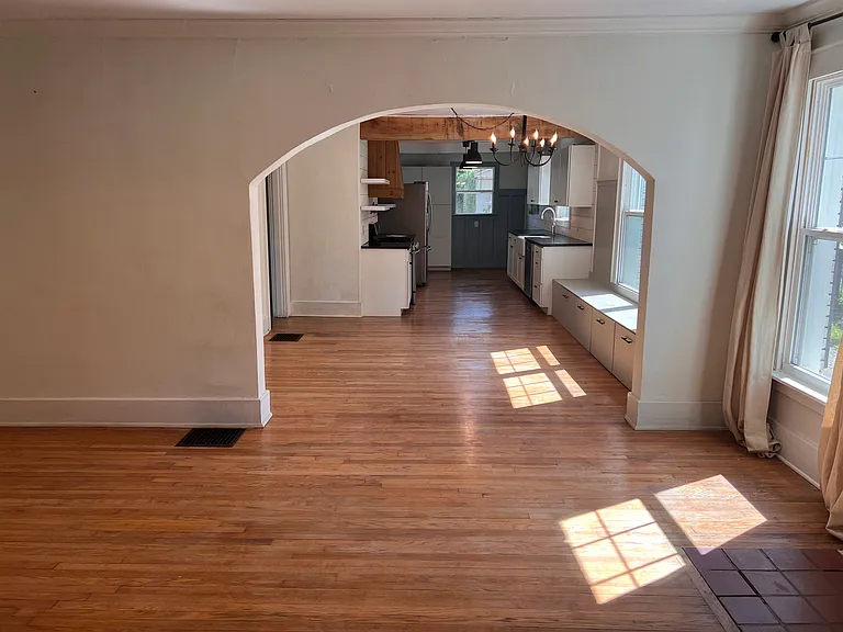 4010 Albemarle Ave — Photo 7