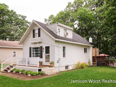 1061 Royal Oak St SW, Wyoming, MI, 49509