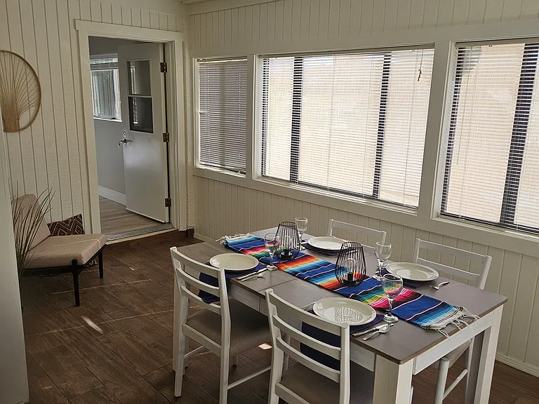 1211 W Calle Ramiro — Photo 15