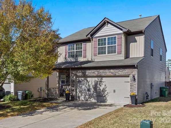 2811 Berry Creek Rd, Charlotte, NC 28214