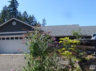 2280 E Trails End Dr, Belfair, WA 98528