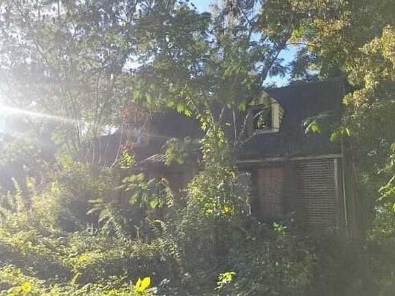 3rd image of 1712 Westhaven Dr SW