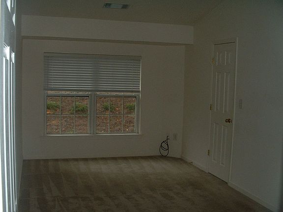 3rd image of 3226 Hidden Cove Cir