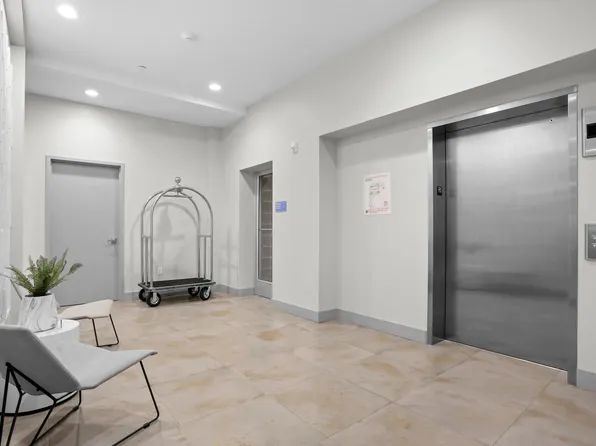 Alto Fairfield Metro