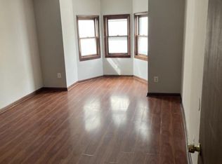 2646 E Thompson St, Philadelphia, PA 19125