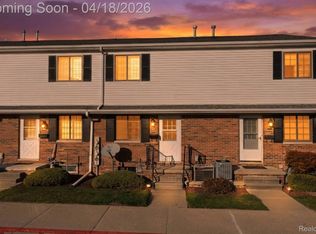 125 Cuttle Rd APT 44, Marysville, MI 48040