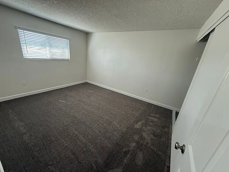 288 Orlando St — Photo 21