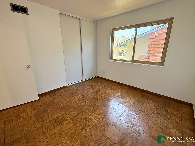 2504 Tipperary Ave — Photo 14