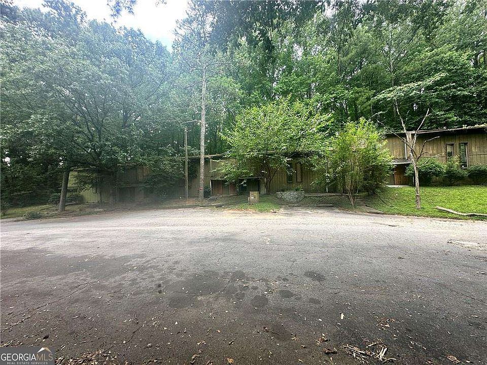 1st image of 2805 Macon Dr SE Unit 12I