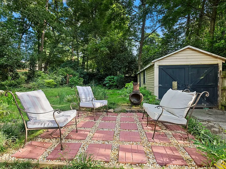 2431 W Woodland Cir — Photo 45