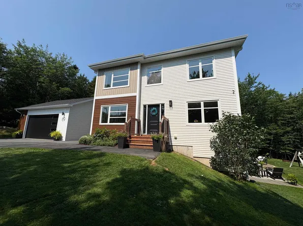 89 Edgett Dr, Lucasville, NS B4B 0V7