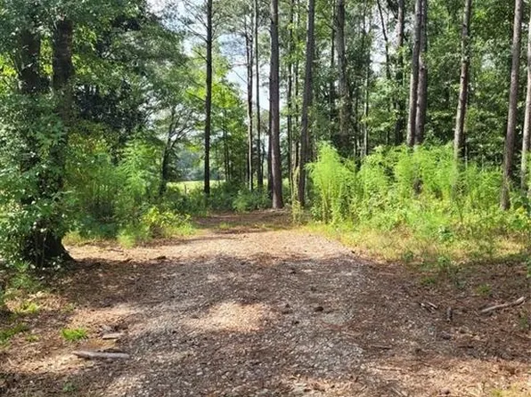 1491 Old Chipley Rd #142, Pine Mountain, GA 31822