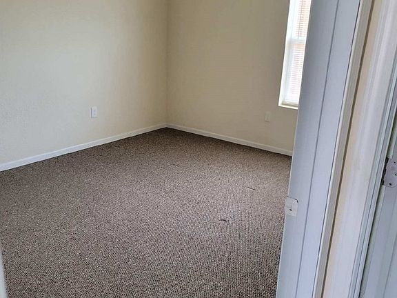 4th image of 214 E Maize Ave #16133755