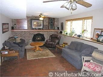 The 3rd level is extremely cozy in the winter and cool in the summer. A gas fi