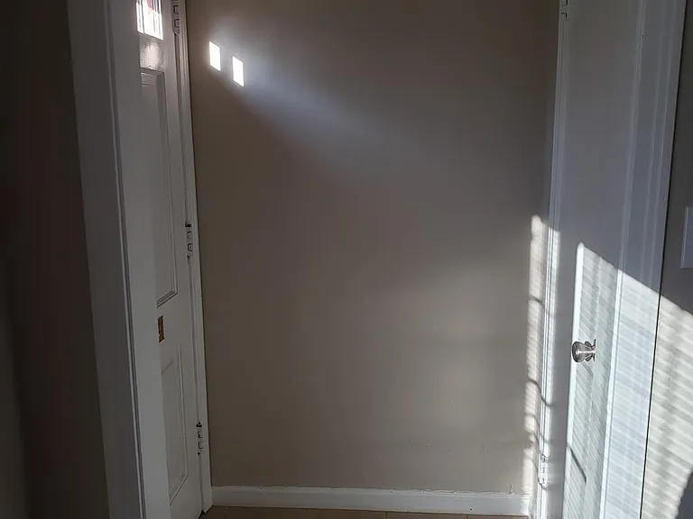 2215 Somerset Dr — Photo 10