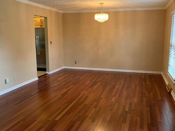 5th image of 517 Grama Dr