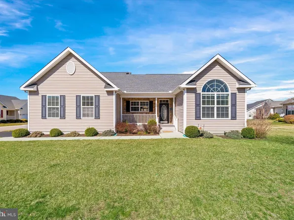 507 Nobles Pond Xing, Dover, DE 19904