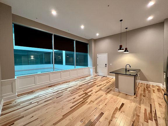 5th image of 409 Lackawanna Ave APT 217