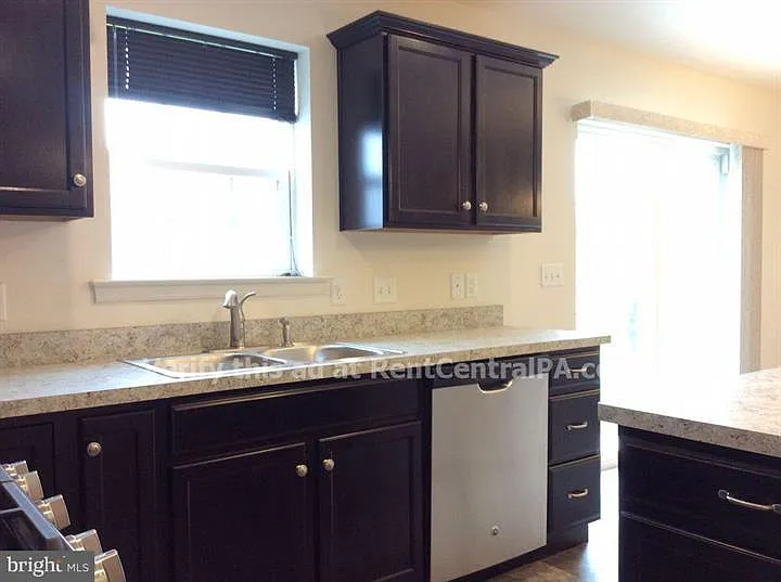 3 Simon Ct — Photo 18
