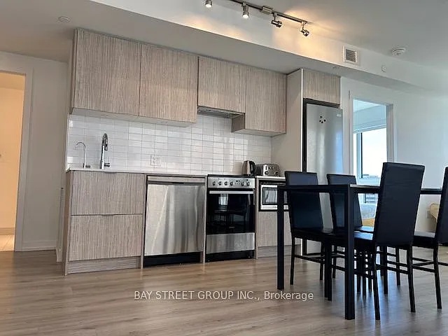 395 Bloor St E #1802 — Photo 6