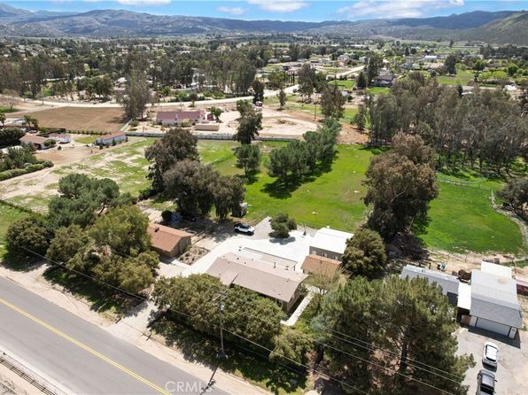 39805 Newport Rd, Hemet, CA 92543