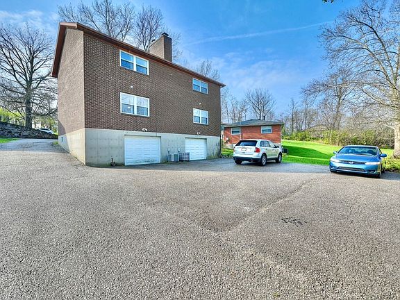 2nd image of 13 Airview Dr #B