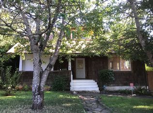 674 W 24th Pl, Eugene, OR