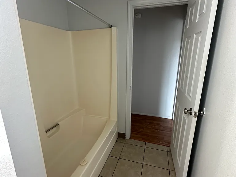 1685-1691 Salishan St SE #1687 — Photo 7
