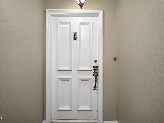 5th image of 3481 Stancrest Dr Unit 115