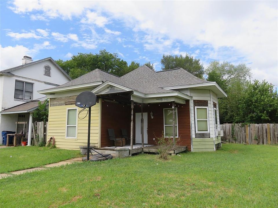 1st image of 901 W Woodard St