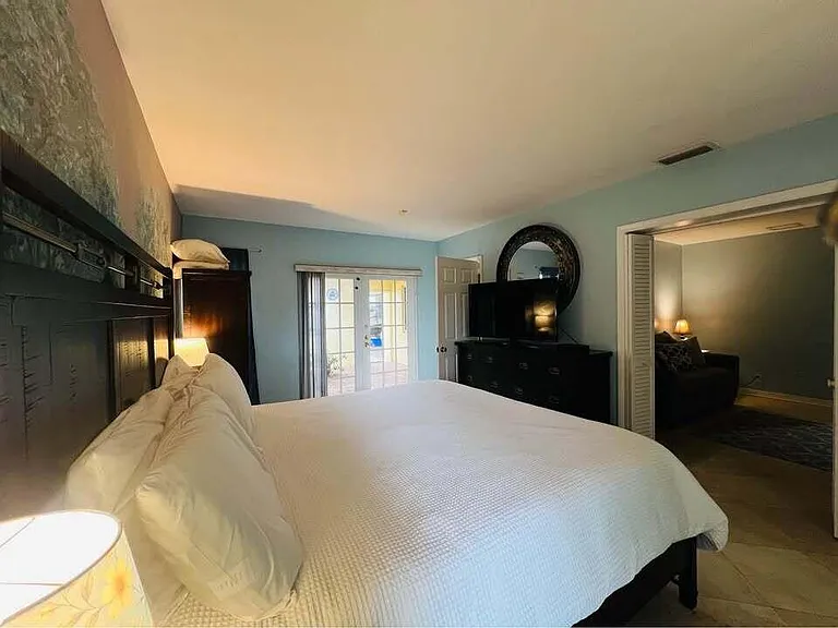 7834 Edgewater Dr — Photo 36
