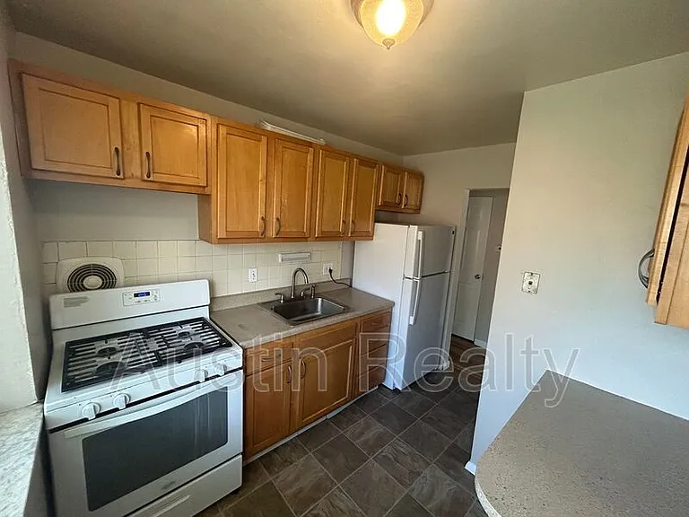 9011 Olive Blvd #1D — Photo 2
