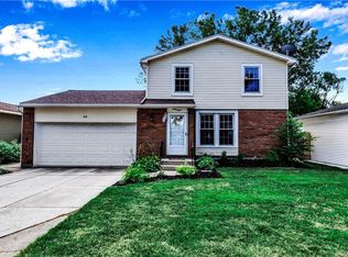 68 Sunset Ct, Amherst, NY 14228