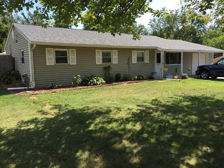 3908 Michael Dr photo 1
