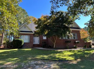 8 Princess Gate Dr, Whispering Pines, NC 28327