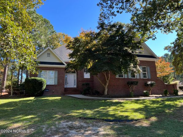 8 Princess Gate Dr