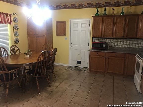 5th image of 1164 River Oaks Blvd