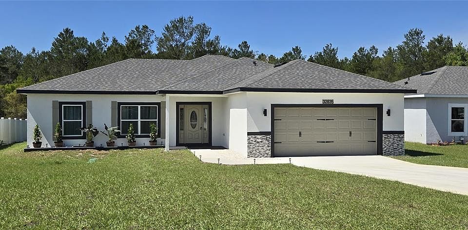 1st image of 32835 Forest Ave