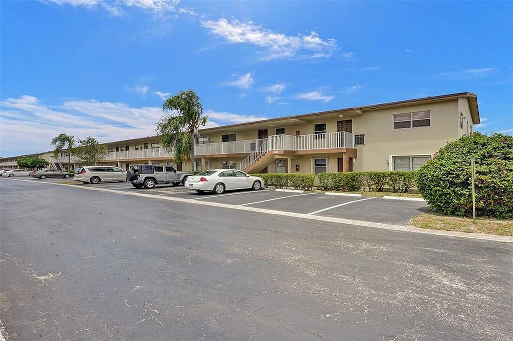 550 NW 77th Avenue #206
