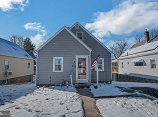 216 Mackenzie Ave, Prospect Park, PA 19076