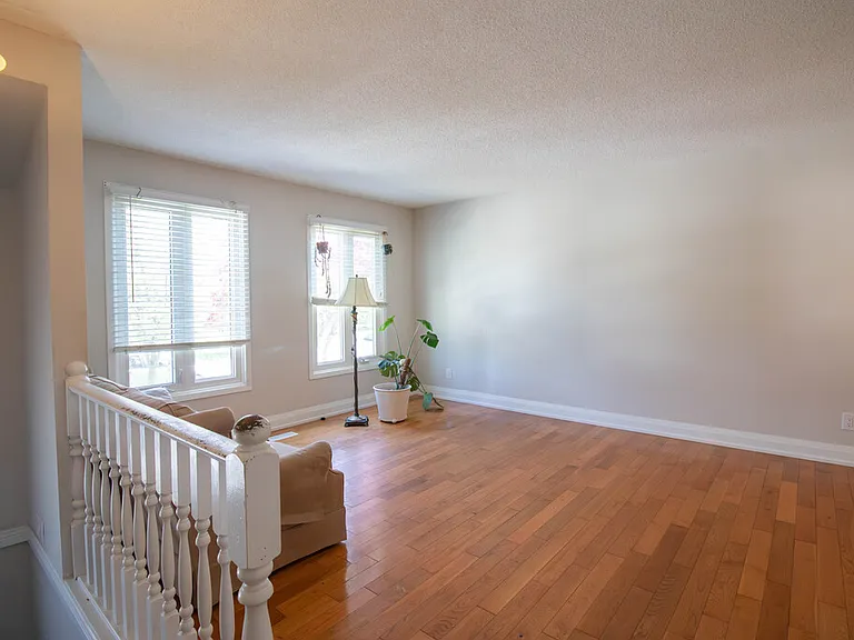 62 Terrace Ave — Photo 2